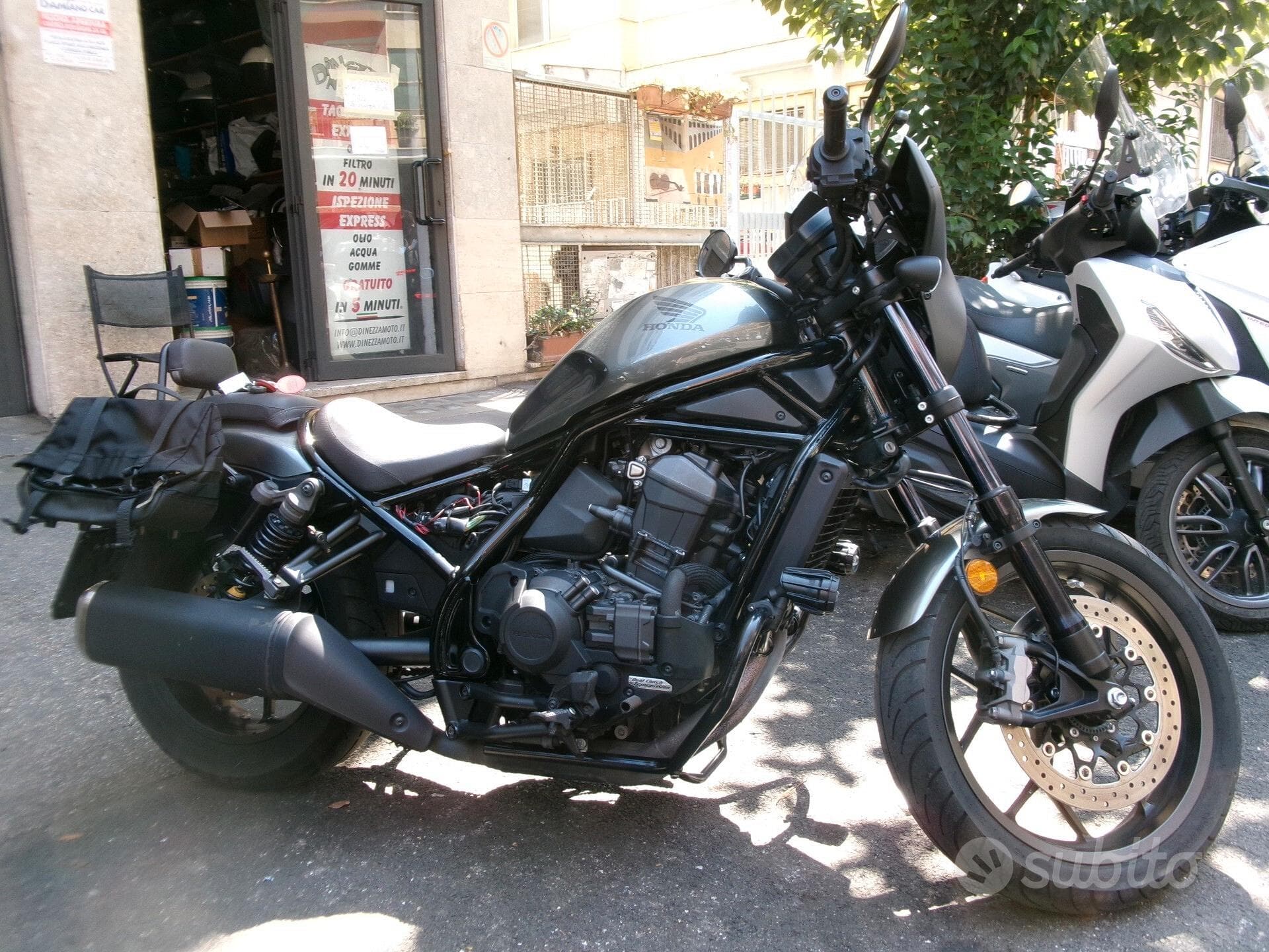 Honda CMX 1100 Rebel foto 2