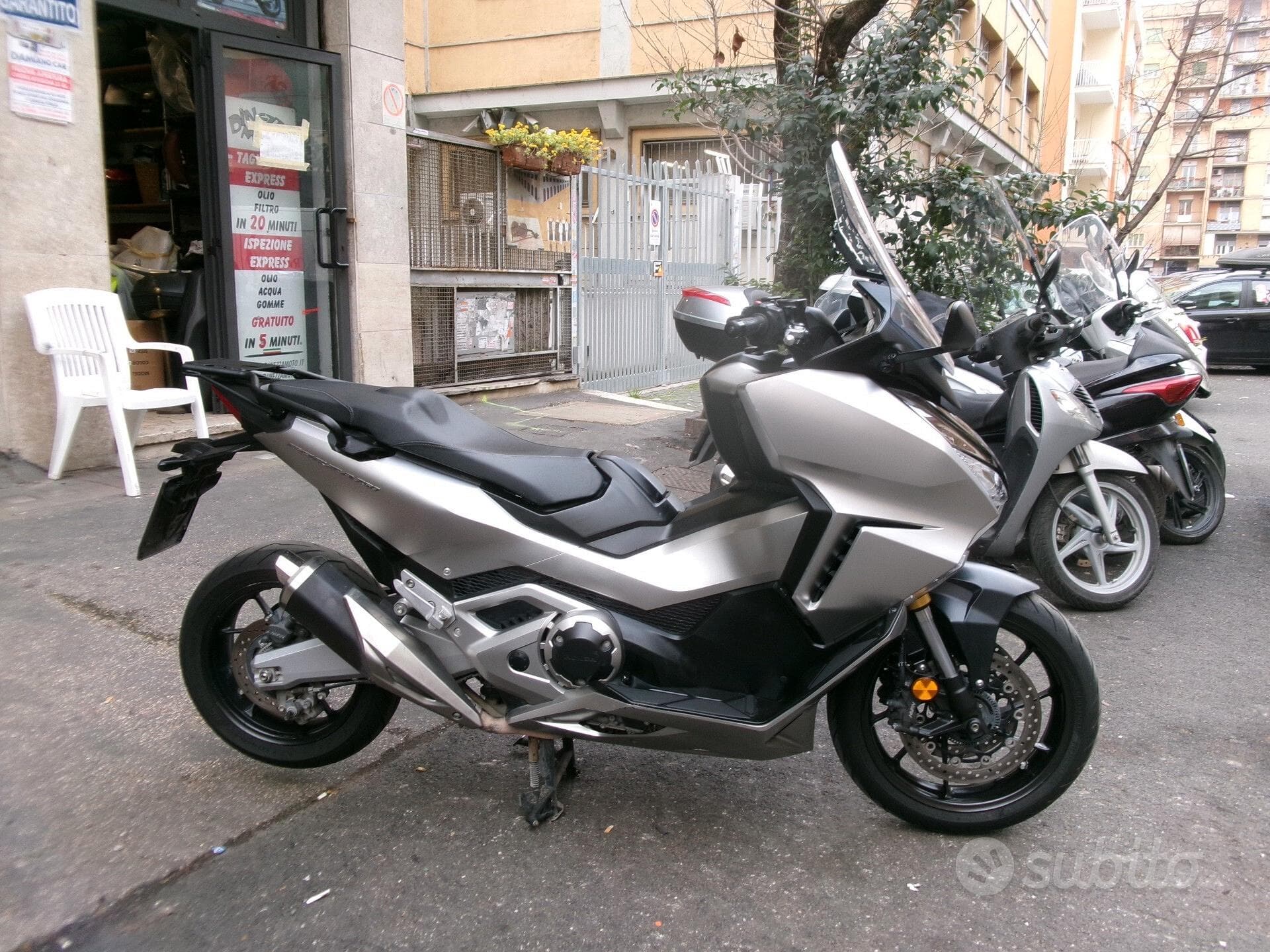 Honda Forza 750 ABS foto 2