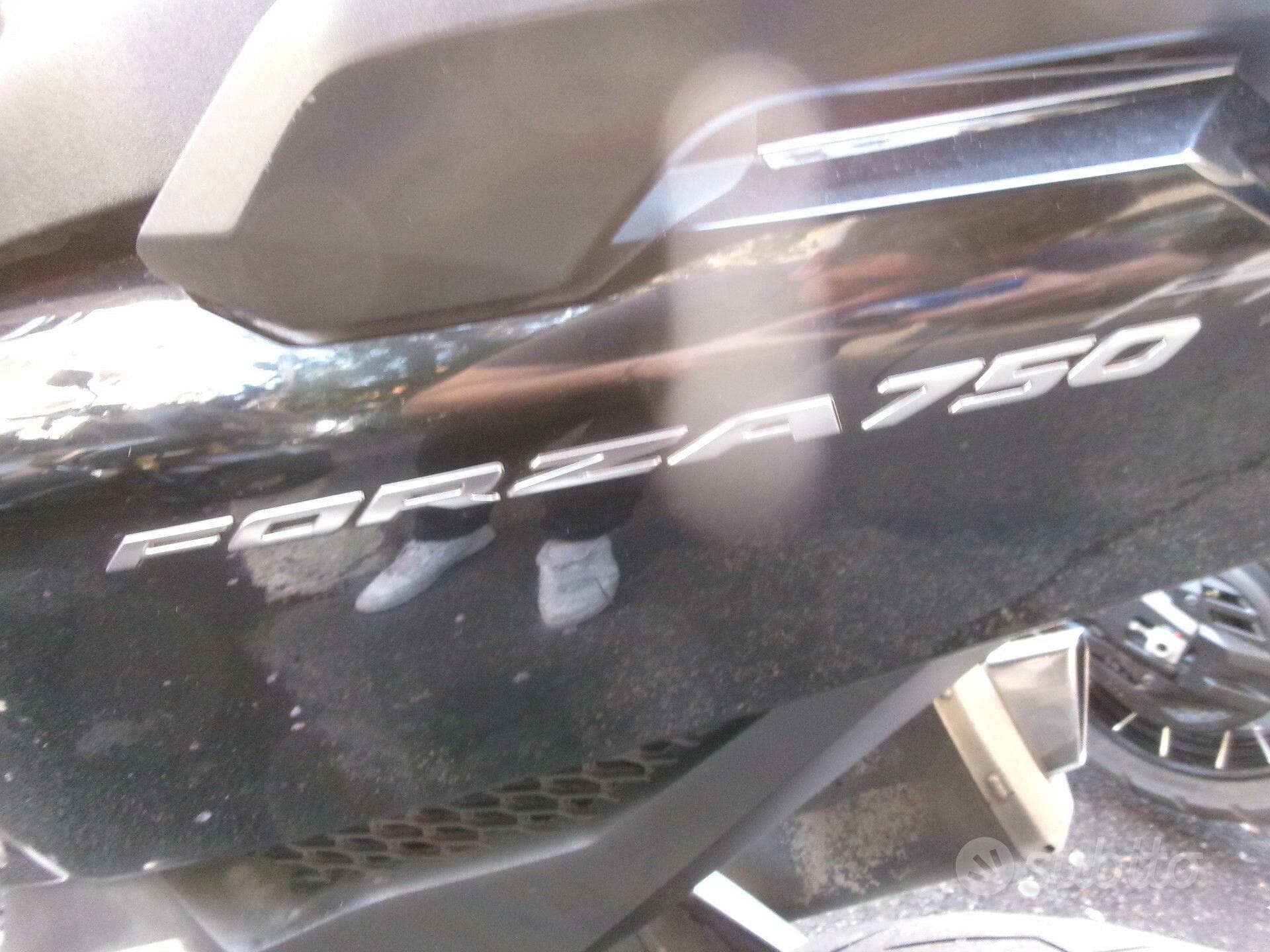 Honda Forza 750 foto 4