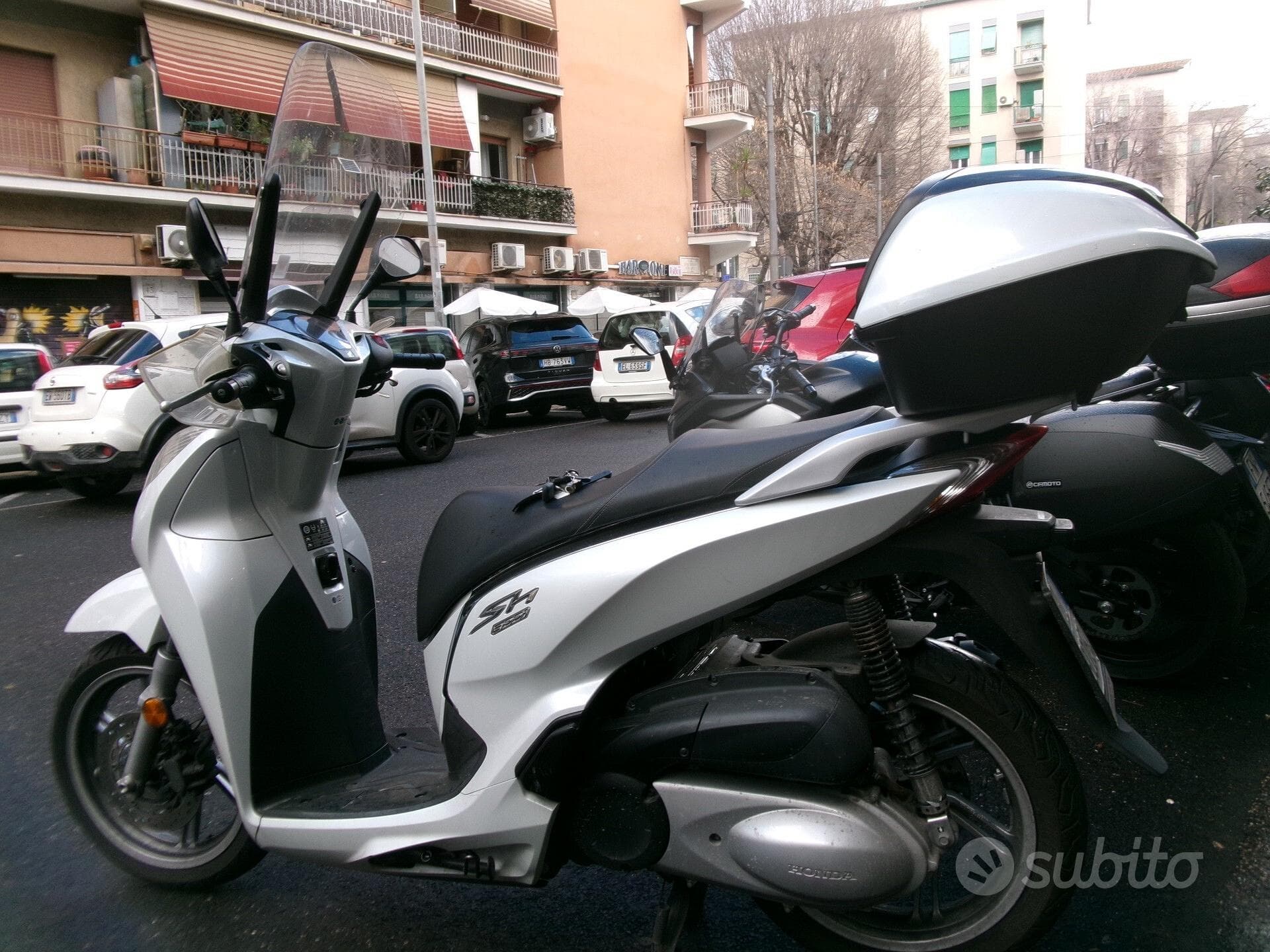 Honda SH 300 foto 3
