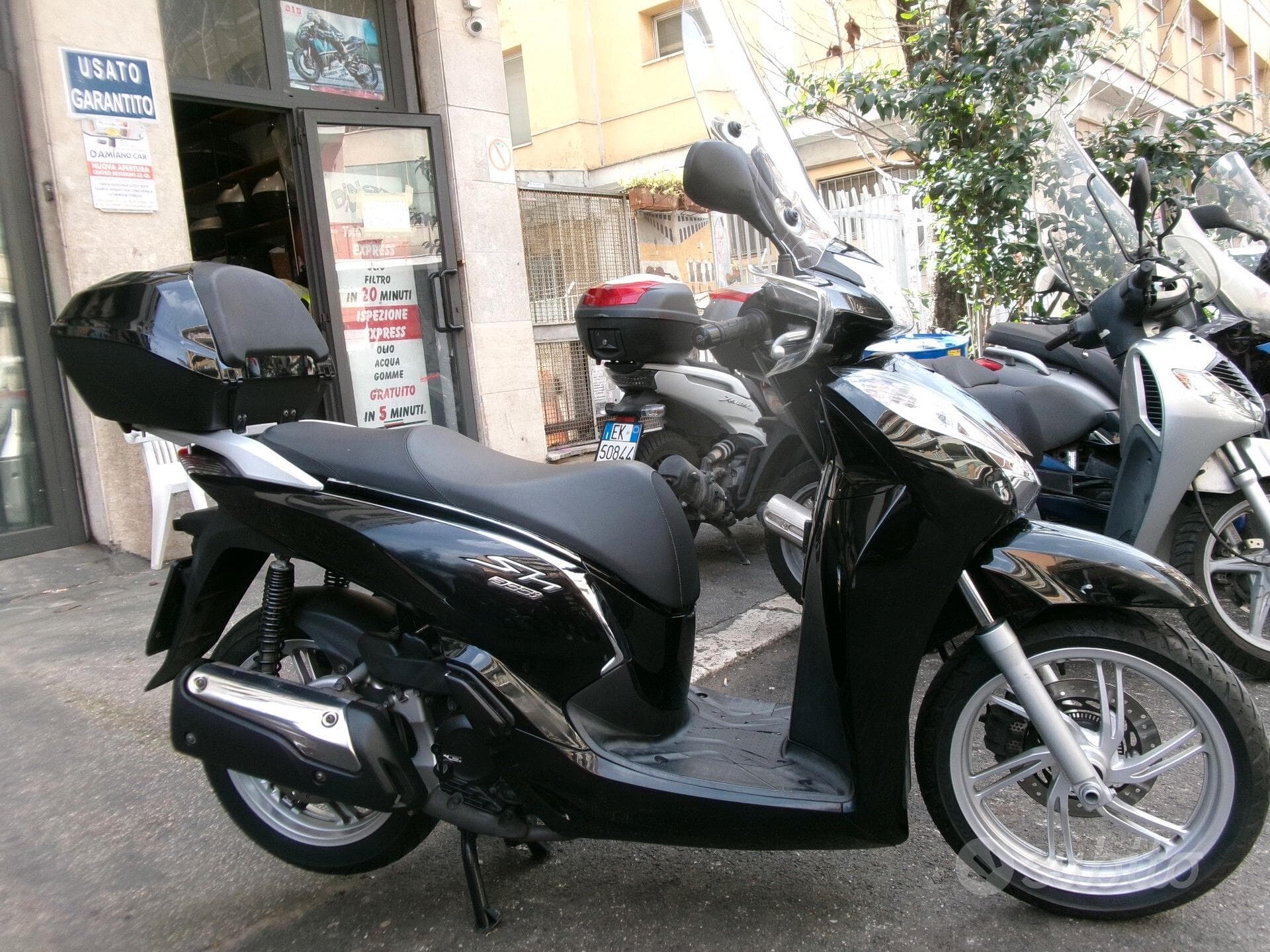 Honda SH 300 foto 2