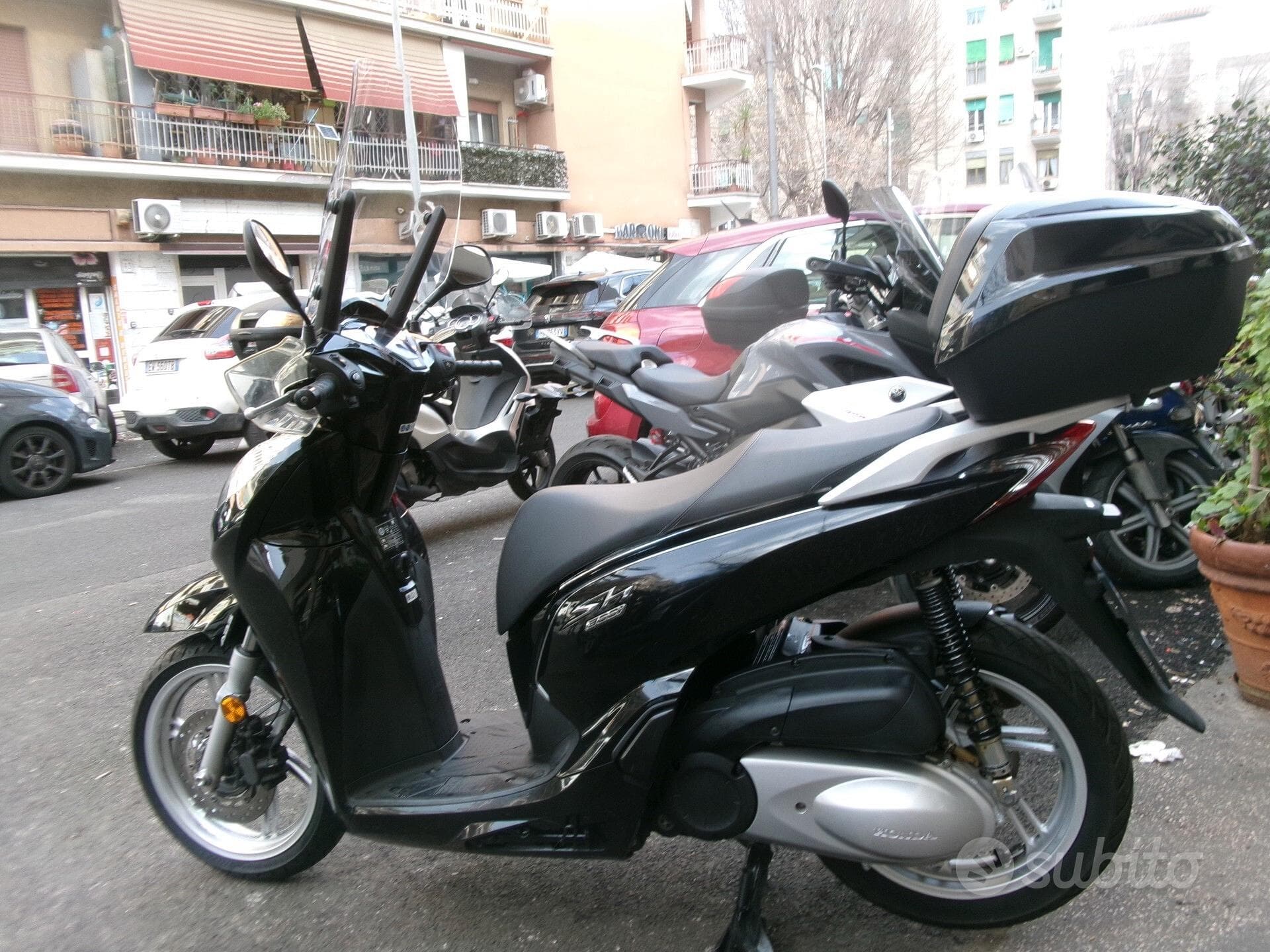 Honda SH 300 foto 3