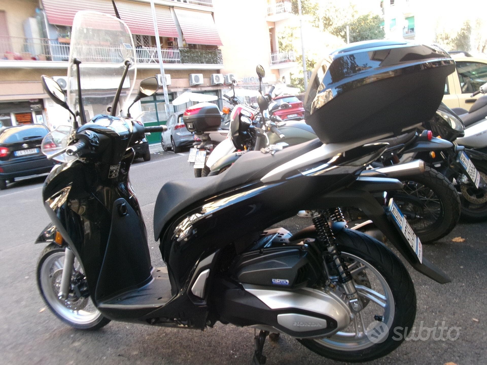 Honda SH 350 foto 3