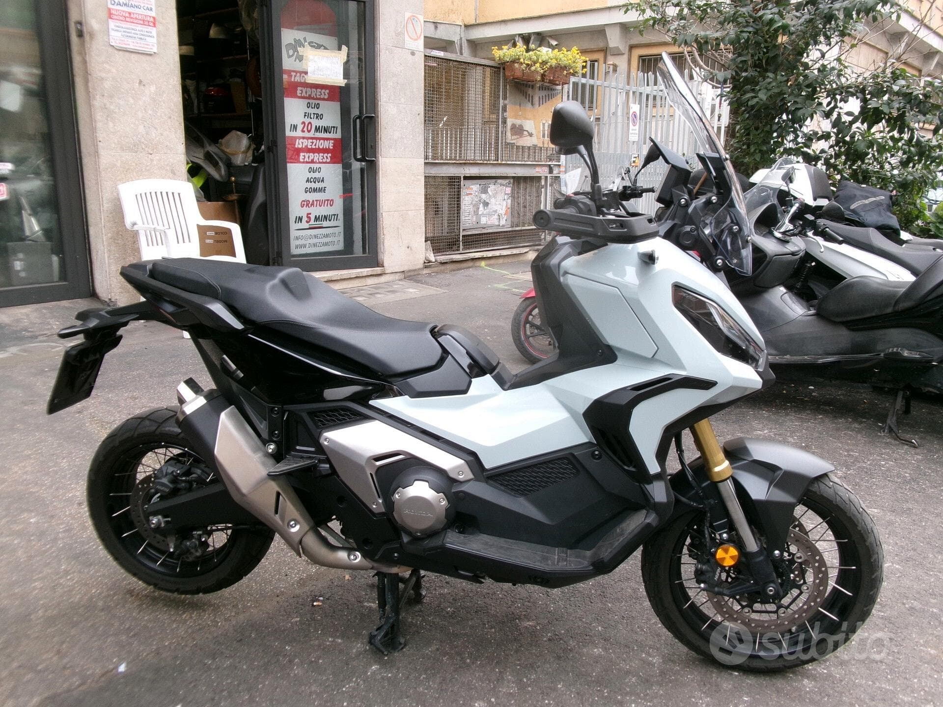 Honda X-ADV 750 DCT ABS foto 2