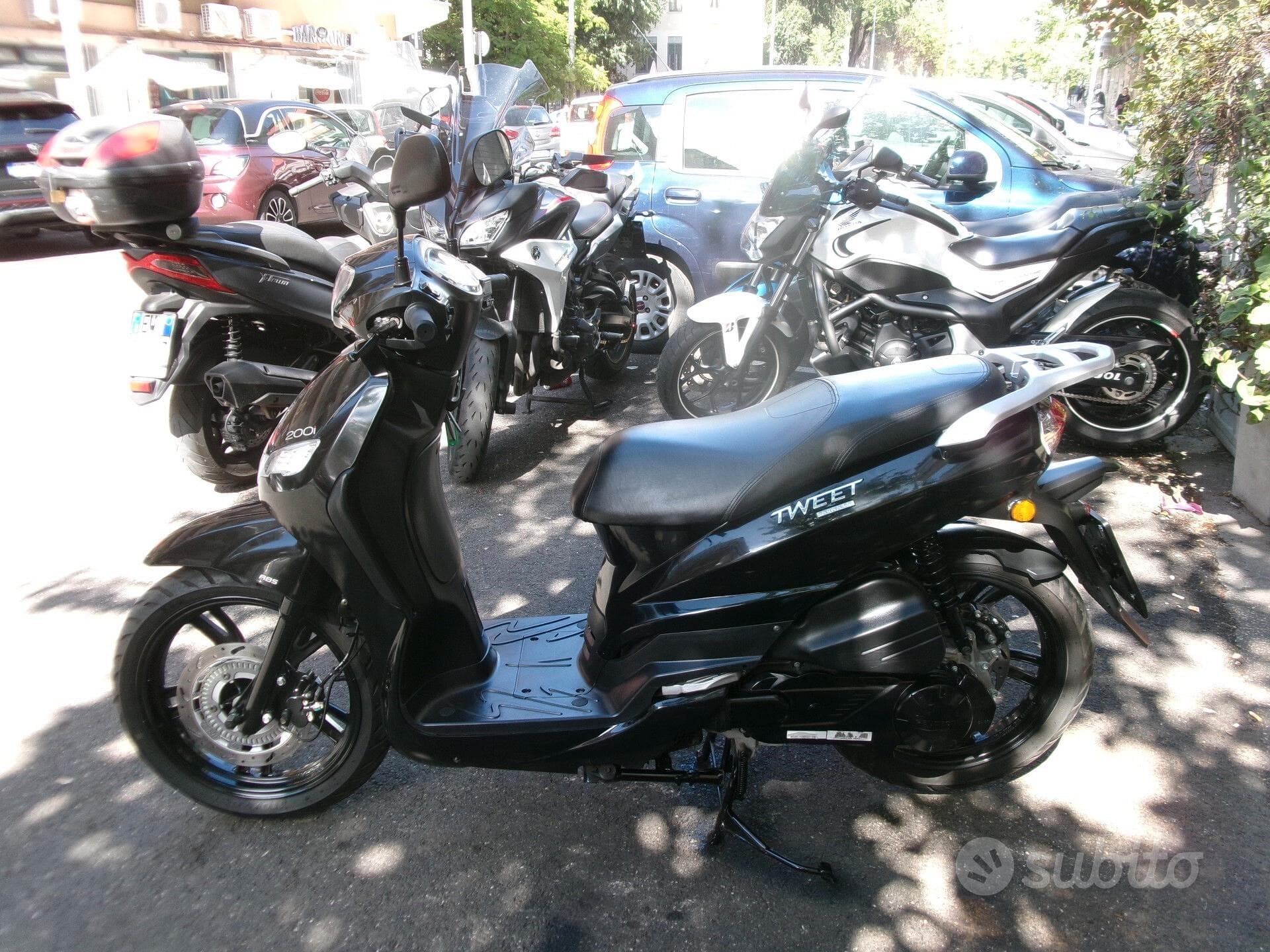Peugeot Tweet 200 ABS foto 2