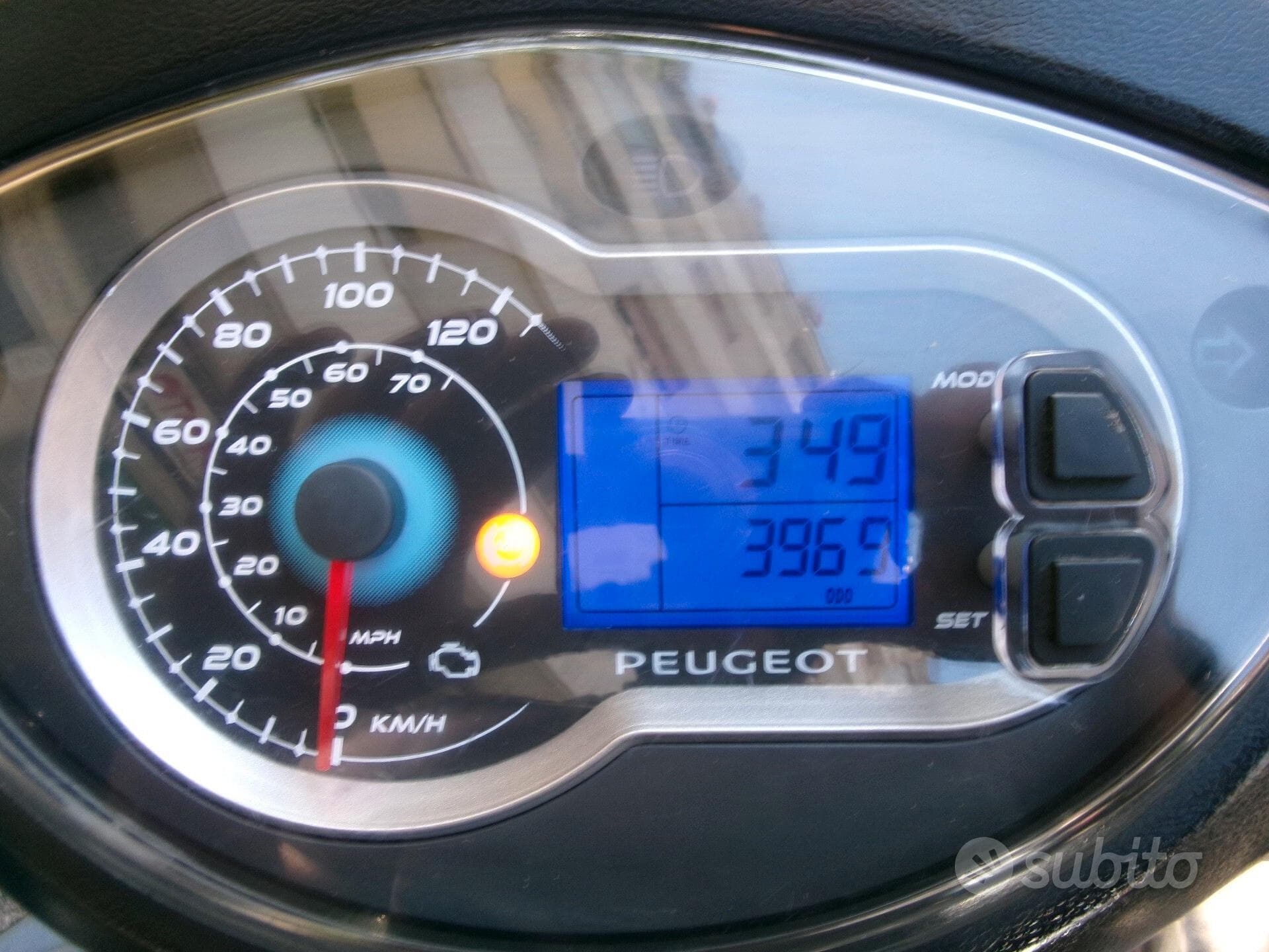 Peugeot Tweet 200 ABS foto 4