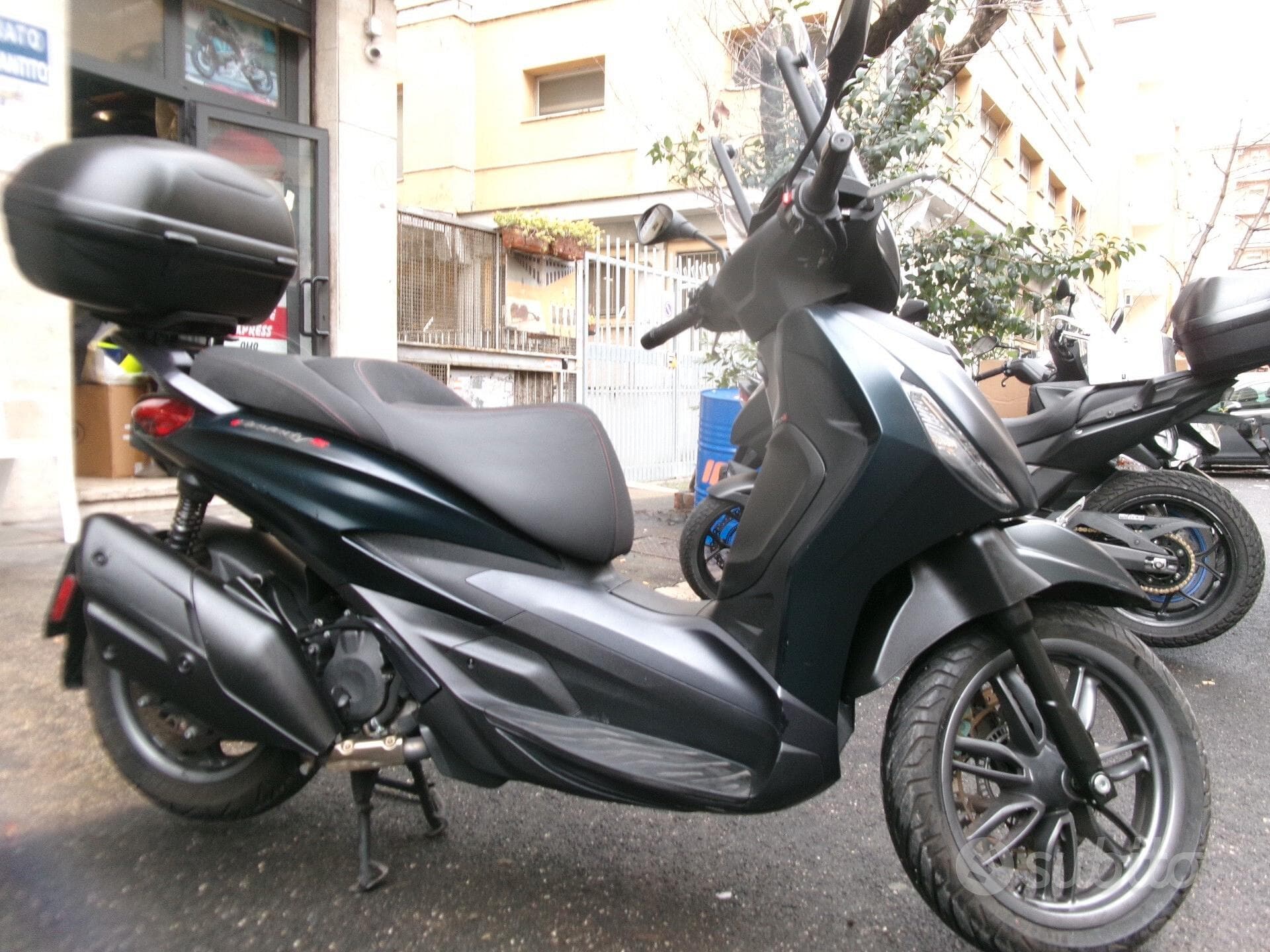 Piaggio Beverly 400 HPE Sport foto 2