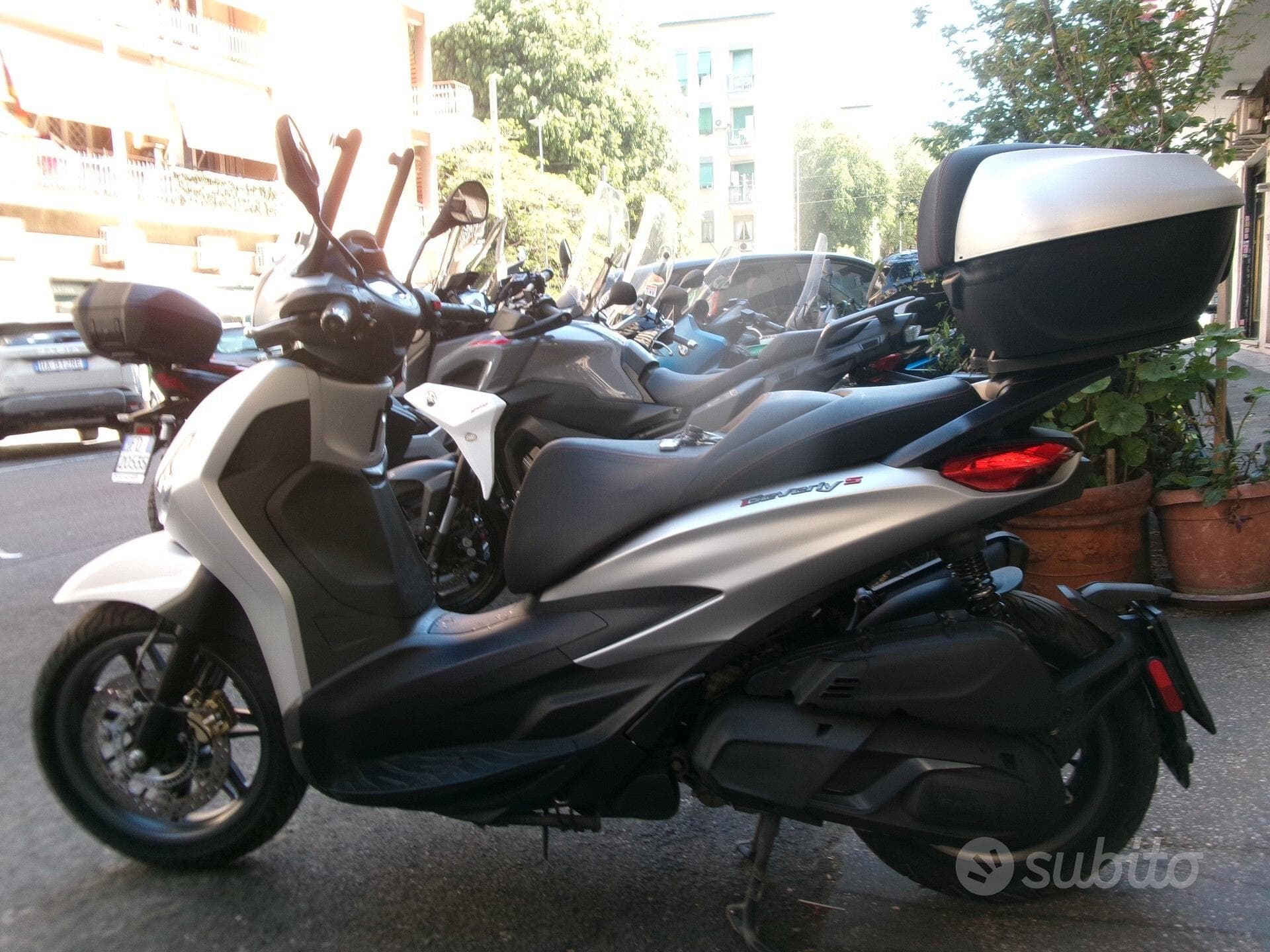 Piaggio Beverly 400 HPE Sport - Finanzia foto 3