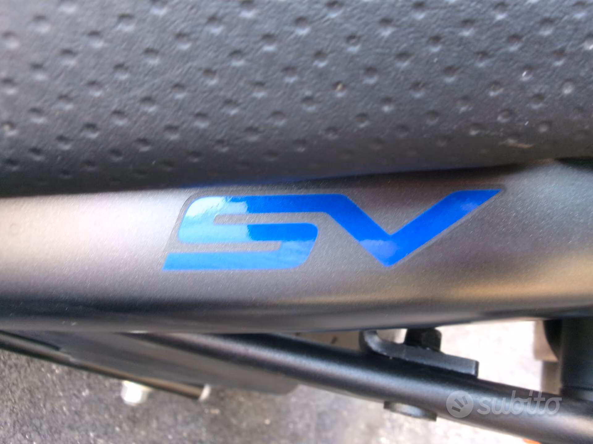 Suzuki SV 650 foto 6