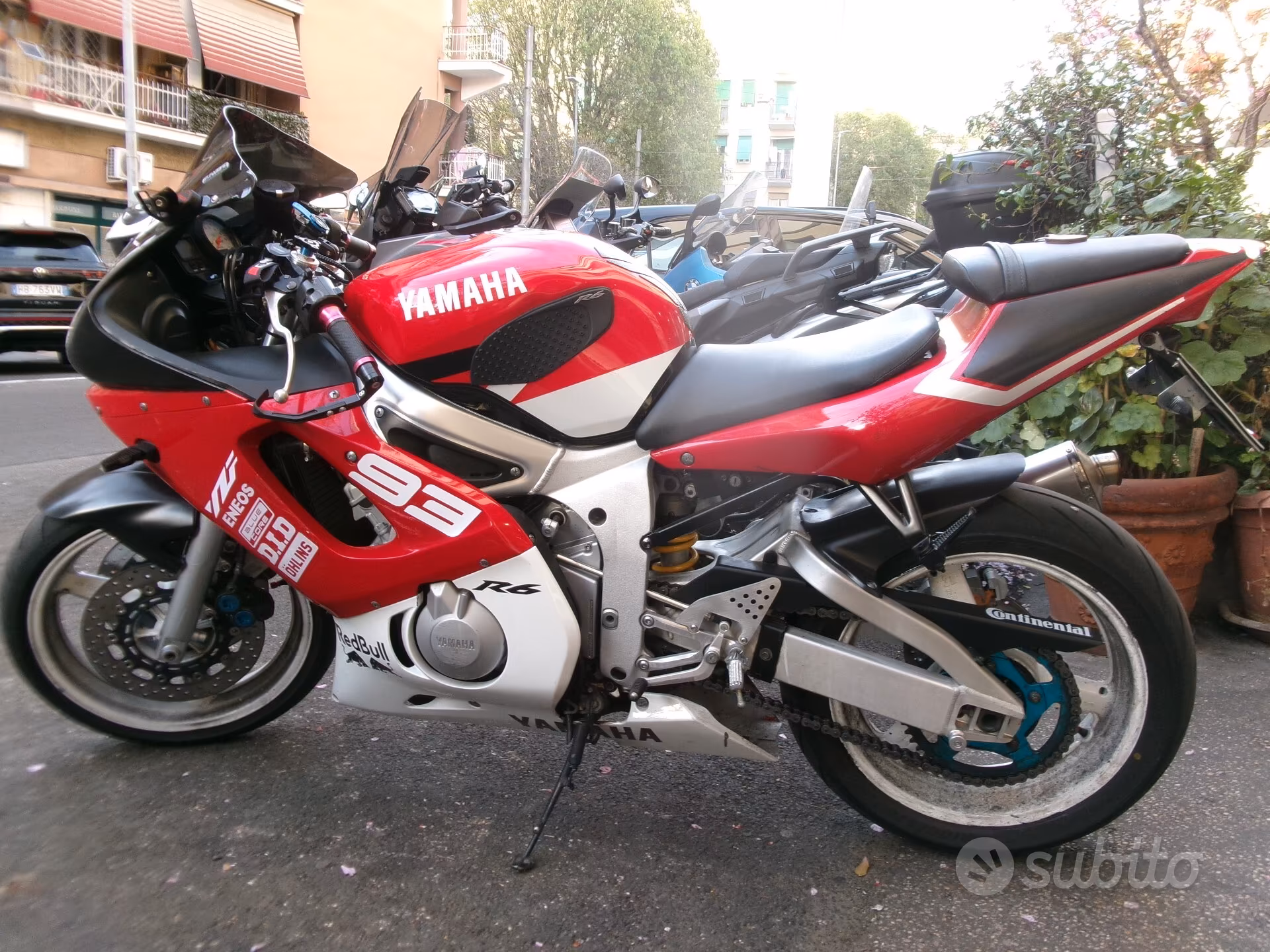Yamaha YZF R6 foto 3